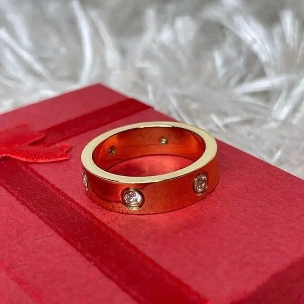 Forever In Love Ring -‎ Stainless Steel GOLD TONE with stone- Size 9